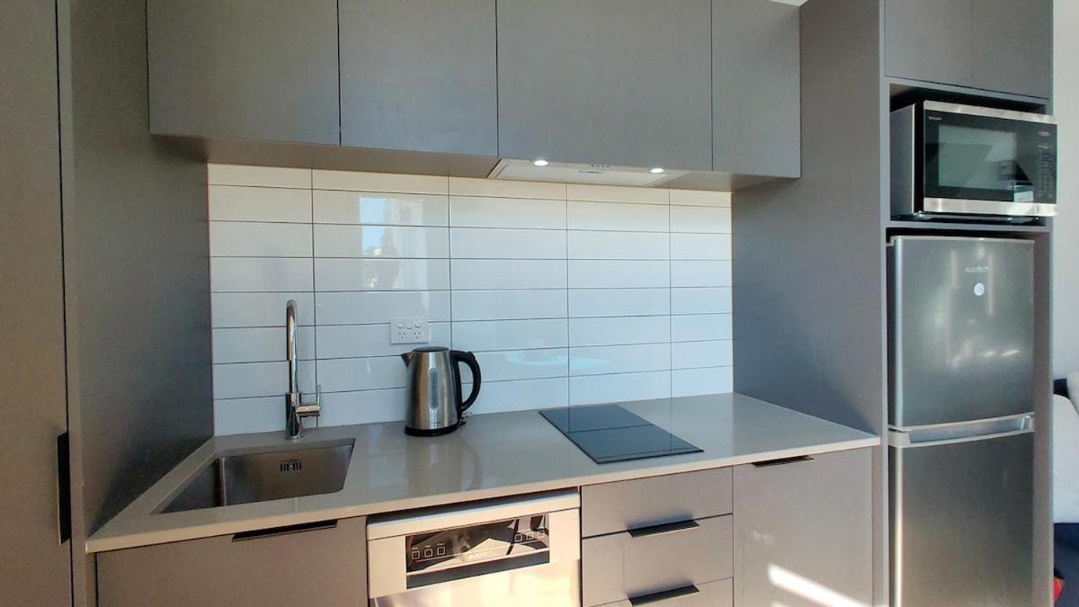 Apartment Azeroth - Comfy & Artistic In Newmarket