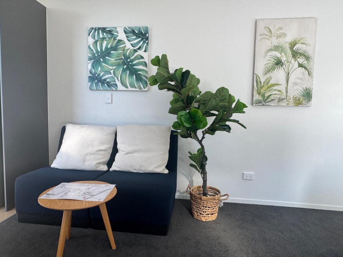 Azeroth - Comfy & Artistic In Newmarket *