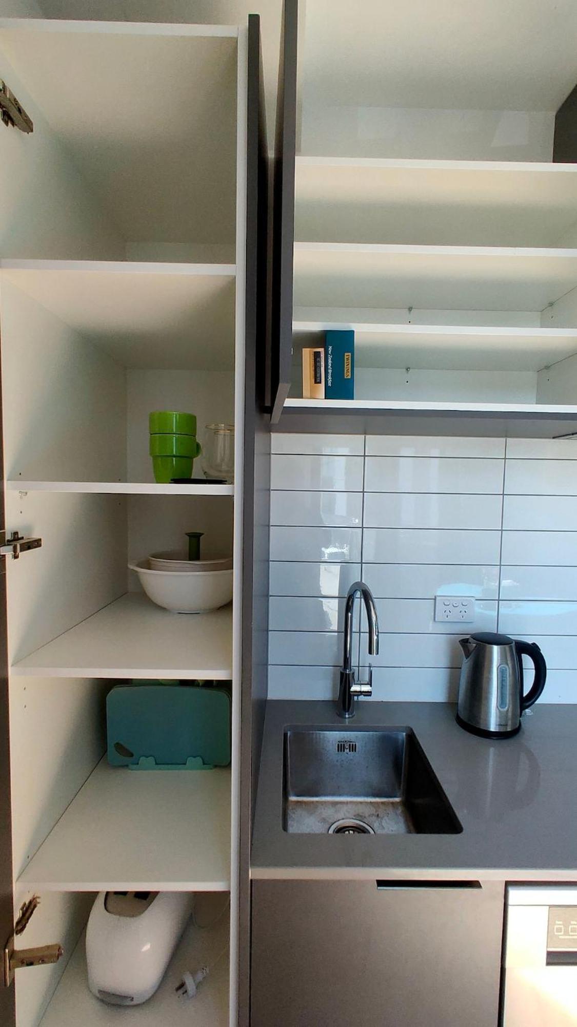 Apartment Azeroth - Comfy & Artistic In Newmarket *